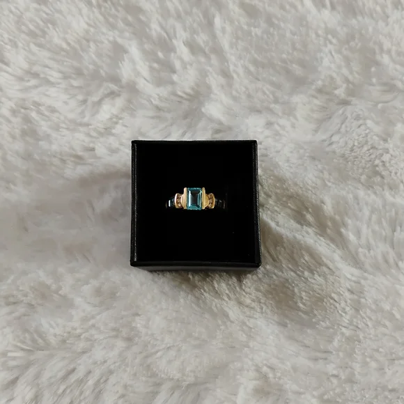 10k Gold Blue Topaz And Diamond Ring - Picture 8 of 8